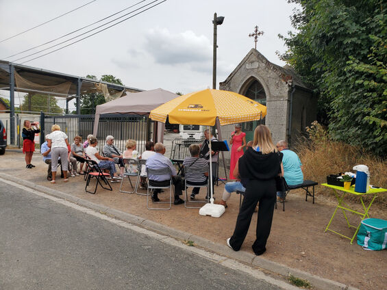 16 août 2022 - spectacle de la Baraque à Frat dans les rues de Flesquières - Crédit photo Fernande Lamouret