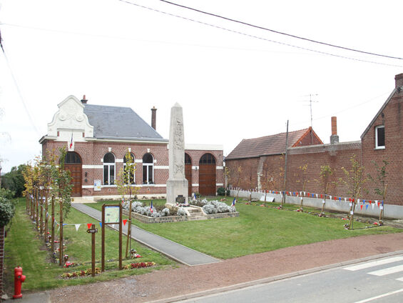 11 novembre 2021 - Inauguration des tilleuls - Crédit photo JM Caudemont 11 novembre 2021 - Inauguration des tilleuls - Crédit photo JM Caudemont