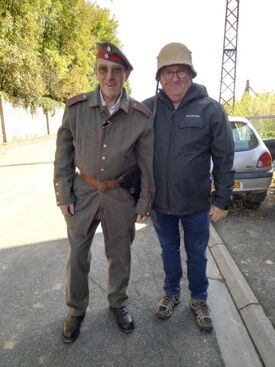 Journée du Patrimoine Flesquières 17 & 18 septembre 2022 - "Le chalet" exposition temporaire - Pierre Pavy, historien local et membre de l'association du Tank de Flesquières & Mr Billy Journet, 1er adjoint - crédit photo Fabien Leloir