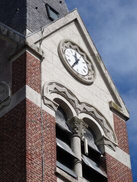 Eglise - aperçu extérieur de l'horloge