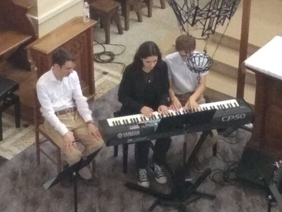 Samedi 21 mai 2022 - "Le conservatoire en ballade" à l'église de Flesquières
Musique de Chambre (professeur : Pierre Descamps)
Crédit photo Fabien Leloir