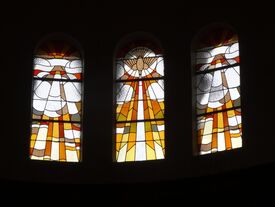 église - vitraux intérieurs