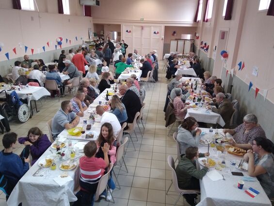 Repas du 14 juillet 2021 - Flesquières - vue de la scène