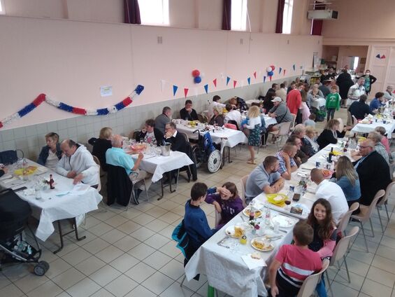 Repas du 14 juillet 2021 - Flesquières - vue de la scène