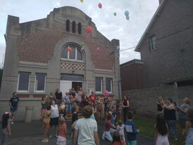 13 juillet 2022 - FLESQUIERES - Lâcher de ballons de enfants - Crédit photo Fabien LELOIR
