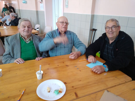 semaine bleue flesquières 2021 - de bons moments de convivialité_ Raymond, Hubert et Serge semaine bleue flesquières 2021 - de bons moments de convivialité _ Raymond, Hubert et Serge